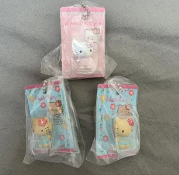 헬로키티 아크릴 키링 3개 세트