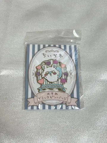 치이카와 모몽가 핀 배지