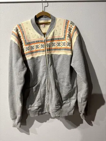 THE FLAT HEAD 더 플랫 헤드 눈꽃 패턴 풀 집업 맨투맨 L