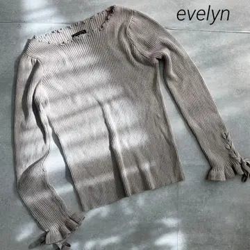 새상품급 에블린 evelyn 니트 스웨터 베이지 리브 리본 플레어