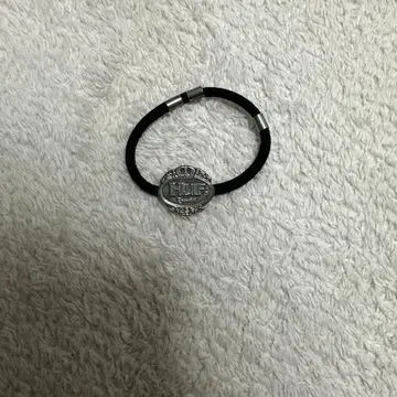 HUF Especial 블랙 밴딩 팔찌