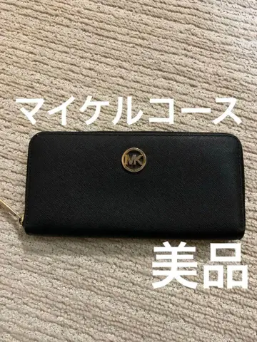 Michael Kors 블랙 장지갑. 새상품급.