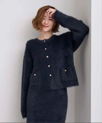 골드 단추 샤기 니트 가디건 네이비 L 사이즈