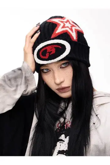 PEOPLESENSE CYBER Y2K BEANIE