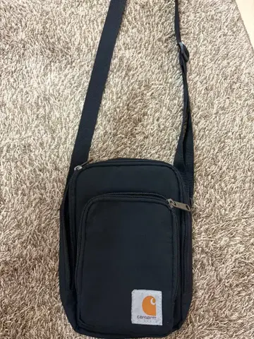 Carhartt 블랙 숄더백