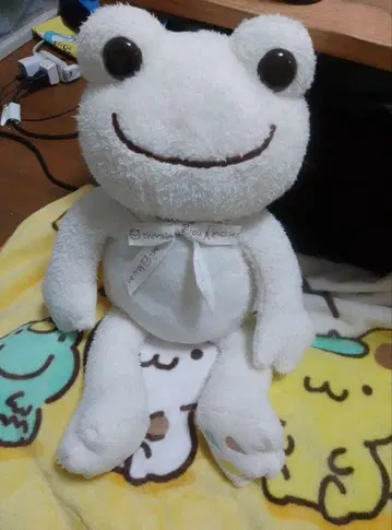 개구리 피클스 스크런치 봉제 인형 M 사이즈 스크런치 아이보리