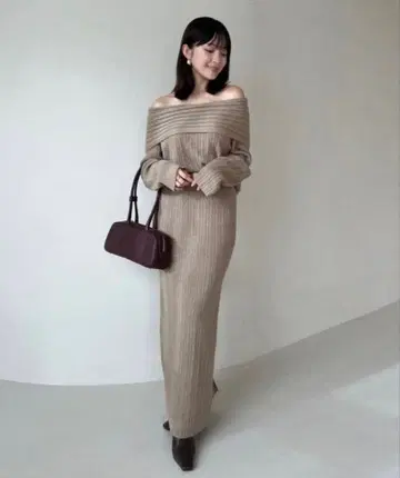 anuans 오프숄더 리브 니트 셋업