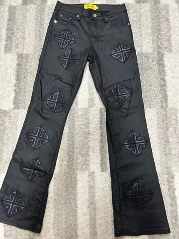 GUAPI Obsidian Black Icon Flared Denim28