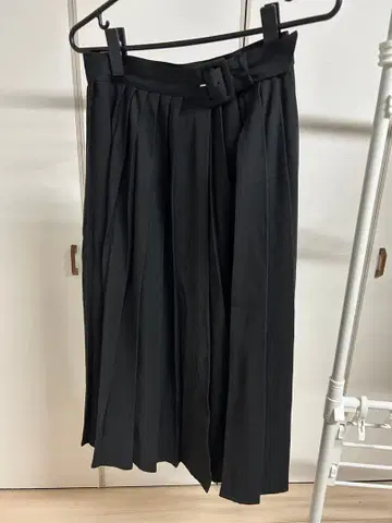 EATME 플리츠 벨트풍 랩 롱 스커트