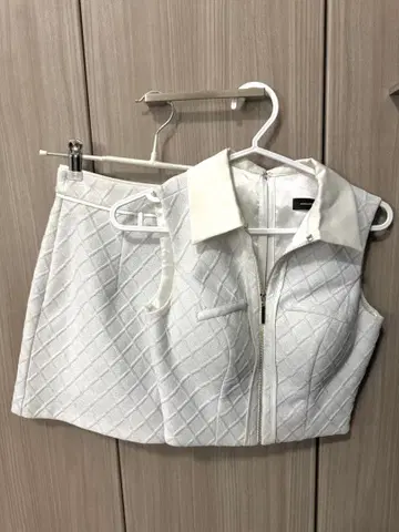 화이트 퀼팅 셋업