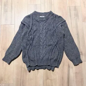 CLANE 울 니트 그레이