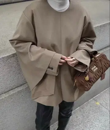 CLANE JACKET DETAIL CAPE TOPS