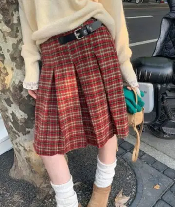 [ 새상품 ] 빨간색 체크 플리츠 미니 스커트