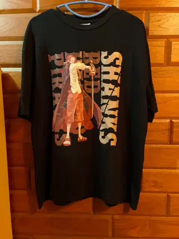 ONEPIECE 샹크스 T셔츠/FILM RED