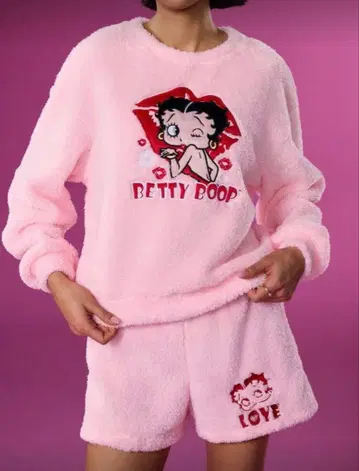 BettyBoop 베티짱 룸웨어 복슬복슬 따뜻한 파자마