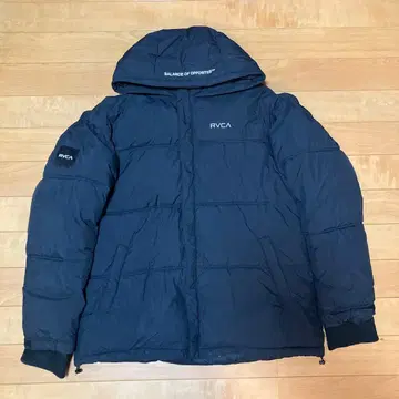 RVCA 블랙 다운 자켓