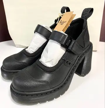 새상품 Dr.Martens 힐 로퍼 UK4