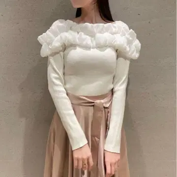 SNIDEL 스나이델 디자인 프릴 니트 TOPS