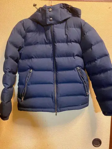 EDIFICE 네이비 후드 부착 다운 자켓