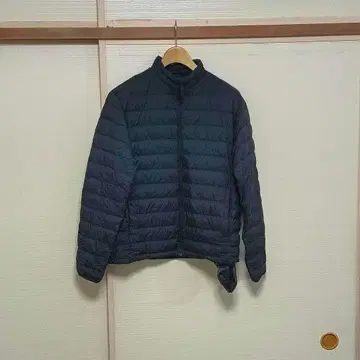 블랙 주머니 포함 [새상품급] 울트라 라이트 다운 L