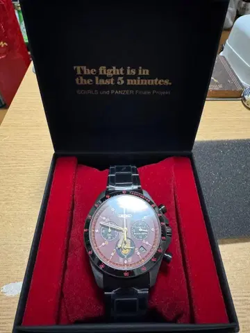 걸즈 & 판처 장 세이코 콜라보 워치 성글로리아나 여학원 모델