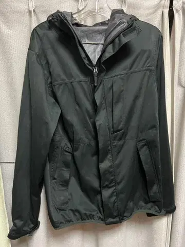 워크맨 마운틴 후드티 후드 부착 블랙