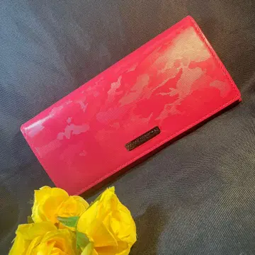 킹즈 바이 사만다 타바사 로고 카모플라주 가죽 형압 장지갑