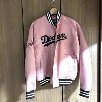 Dodgers 핑크 바시티 자켓 LL 사이즈