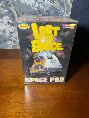 우주 가족 로빈슨 스페이스 포드 메비우스 모델 LOST IN SPACE