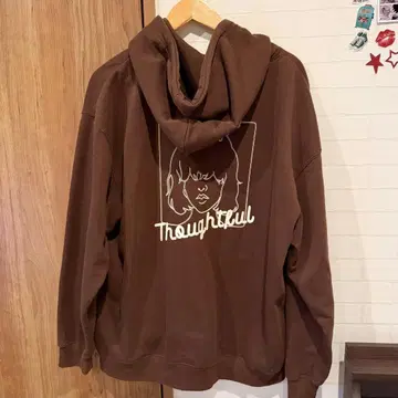 브라운 후드 부착 후드티