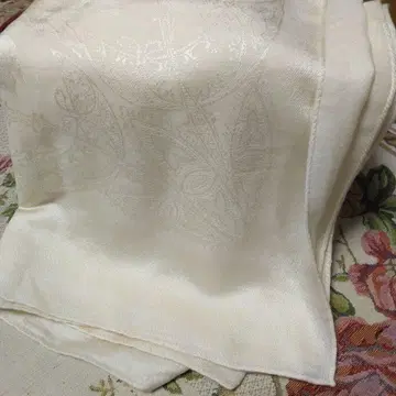 이타리야 아이보리 실크 터치 스톨 대형 125/125