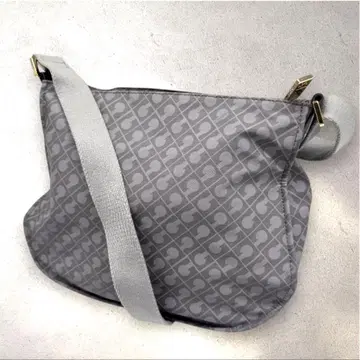 새상품급 게라르디니 GHERARDINI 소프티 숄더백 사선 올 패턴