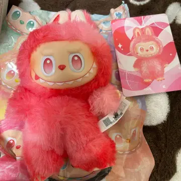 POP MART 핑크 캐릭터 봉제 인형 사랑