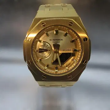 새상품급 CASIO G-SHOCK 골드 풀메탈 GA-2100GB