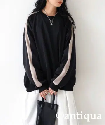 안티카 배색 라인 풀오버