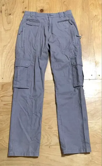 line 그레이 카고 팬츠 복수 포켓