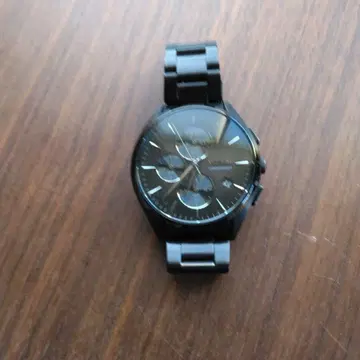 블랙 크로노그래프 손목시계 와이어드