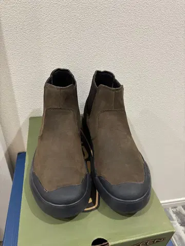 미사용 KEEN 첼시 부츠 ELENA CHELSEA 24.5cm