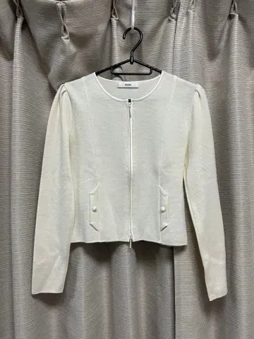 [컨디션 최상] Rene 루네 울 더블 지퍼 가디건