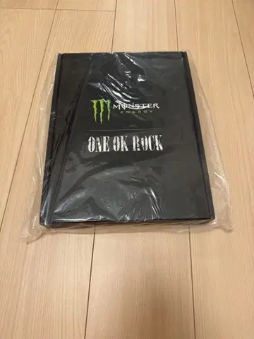 ONE OK ROCK 콜라보 당선 한정판 T셔츠 M