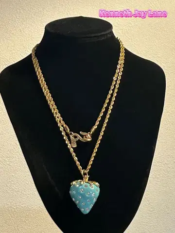 Kenneth Jay Lane 스트로베리 목걸이