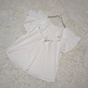 JOURNAL STANDARD relume 프릴 슬리브리스 풀오버