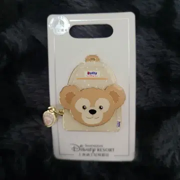 상하이 더피 백팩형 핀 배지