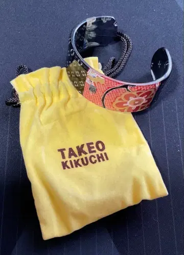 TAKEO KIKUCHI 꽃무늬 팔찌