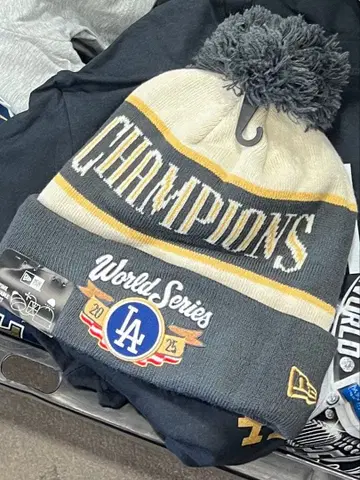 [ 초레어 ] Los Angeles dodgers ( 니트 모자 )