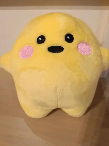 서큘러 옐로우 컬러 봉제 인형