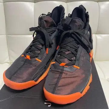 JUMPMAN 23 스니커즈 블랙/오렌지