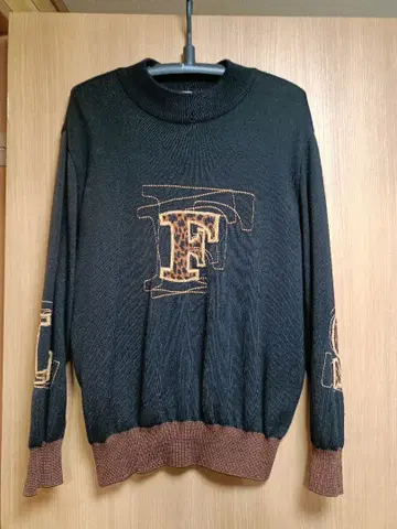 빅 사이즈 레오나르 레오파드 자수 니트 스웨터