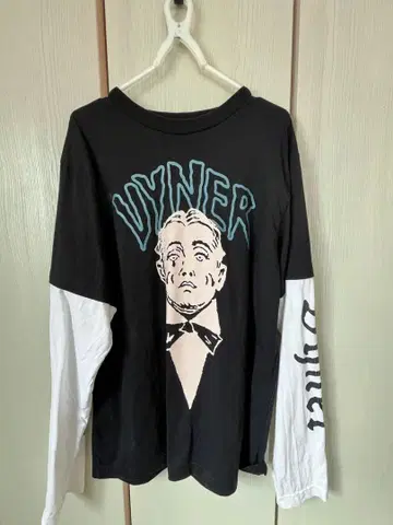 Vyner Articles 롱 T 후카세 착용