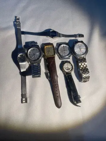 세이코 손목시계와 다른 타입의 손목시계 세트